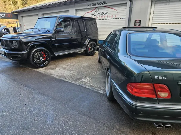 Rezultat ročnega poliranja in voskanja vozila pri Avtokozmetiki Luna